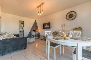 Appartements Splendid T2 Piscine en ete avec terrasse, Airbus et Aeroport : photos des chambres