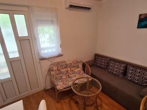 Apartmani Lana, 40 metara do mora, Seline (2+1)
