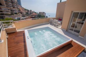 Appartements Penthouse Exceptionnel vue Mer proche Monaco : photos des chambres