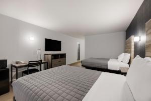 Deluxe Double Room room in Essence Express Wayne