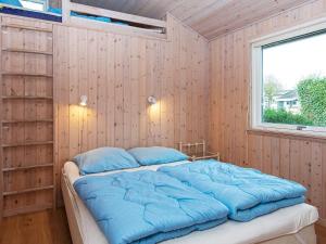 10 person holiday home in Børkop