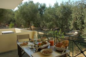 Gera's Olive Grove - Elaionas tis Geras Lesvos Greece