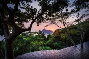 Izu Cliff House. Open Ocean Views. National Park.