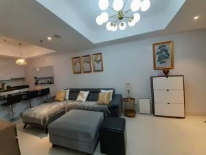 The Mansion Kemayoran, lovely 3 bed apartment.