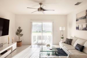 Modern 4 Bdr Home near Tradition Town Center - 4hvězdičkové hotely ve městě Port Saint Lucie