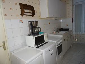 Maison T3 proche plage, commerces et gare, terrasse, équipée, quartier Arago, Les Sables-dOlonne - FR-1-92-701