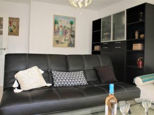 Appartement Climatisé 3P, Piscine, Terrasse Sud, Parking Privé, Proche Plage et Gare - FR-1-252A-70