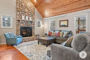 Elk Ridge Fire Place Custer - Pringle