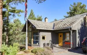 Beautiful Home In Hebnes With Kitchen - Hebnes