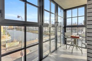 Dwie Motławy Riverside & City Center by Downtown Apartments