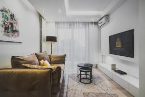 Apartment with Terrace room in J&K Platinum Towers