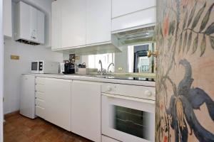 Colosseum Comfort Studio by Halldis