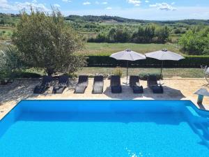 Spacious villa with pool, indoor jacuzzi and sauna near Poreč