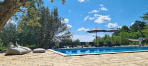 Spacious villa with pool, indoor jacuzzi and sauna near Poreč