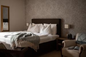 Double Room with Garden View room in Hotel Chalet Gravenstein