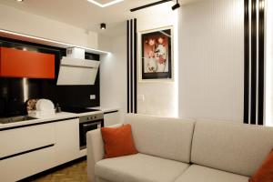 Deluxe Apartments