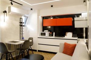 Deluxe Apartments
