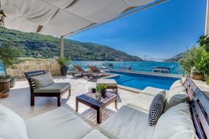 NEW - Peaceful 3BR Villa - Private Pool