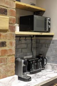 THE GETAWAY! 3 Bed House - Plymouth - Sleeps 7 - Free Parking - Habita Property