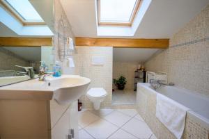 Appartements Cabana & Panorama Lac Annecy -Parking & Terrasse : photos des chambres