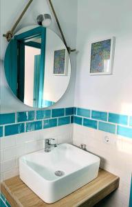 Las Casitas de la Barrosa con jardín y piscina