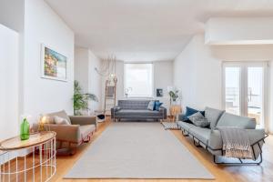 P4T Luxus Family 3 bedroom with Pool, tennis court and sauna