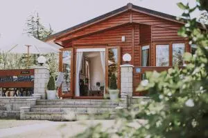 Walled Garden Lodges Loch Lomond - ميلنغافي