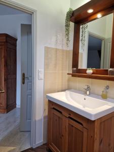 B&B / Chambres d'hotes Ferme d'Orsonville : Chambre Triple Confort avec Douche