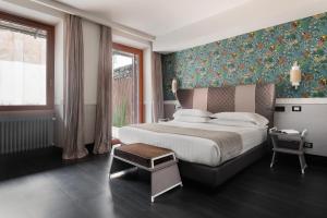 Suite (6 Adults) room in Mood Suites Tritone Suites