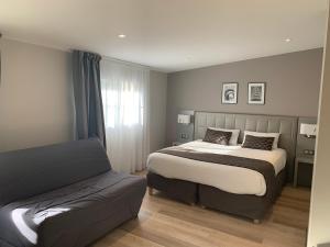 Hotels Logis Hotel Restaurant Le Moulin de la Coudre : photos des chambres