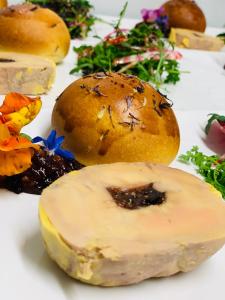 Hotels Logis Hotel Restaurant Le Moulin de la Coudre : photos des chambres
