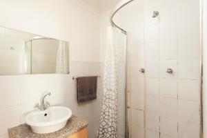 Seabreeze Apartments