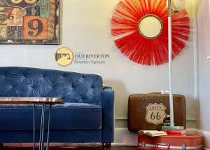 The Old Riverton Post on Route 66 - 乔普林