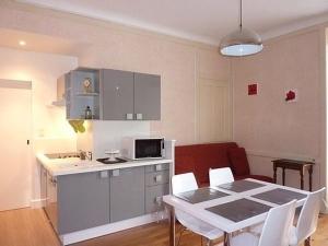 Appartements Charmant T1 en plein centre du Mont-Dore - ideal pour 4 pers., proche Thermes et commodites - FR-1-608-184 : photos des chambres
