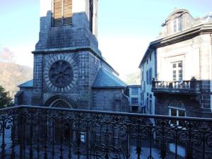 Appartements Charmant T2 en hyper centre, proche Thermes, tout equipe avec balcon - FR-1-608-208 : photos des chambres