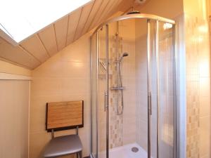 Le Mont-Dore : Chalet 4 chambres avec garage et terrasse - FR-1-608-223