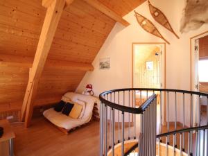 Chalets Mont-Dore : Chalet spacieux avec parking et grand terrain - FR-1-608-106 : photos des chambres