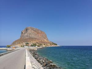 Κyma Mansion in Monemvasia