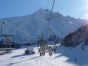 Charmant T2 avec balcon au Mont Dore, parking inclus - FR-1-608-135