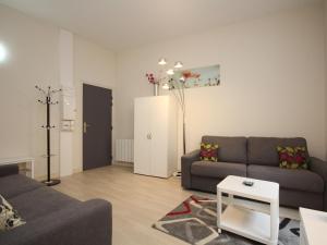 Appartements Grand Studio 27m² avec Balcon en Hyper Centre, Proche Thermes et Commodites - FR-1-608-139 : photos des chambres