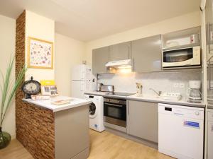 T2 bis au centre de La Bourboule avec WiFi et parking, jusquà 5 personnes - FR-1-608-29