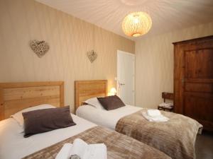 Appartements Beau T3 avec terrasse, parking et wifi a 300m des Thermes du Mont-Dore - FR-1-608-79 : photos des chambres