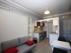 Appartements Mont-Dore : Studio Centre avec Ascenseur - 2 Pers - Cuisine Equipee - FR-1-608-103 : photos des chambres