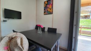 Campings Camping Les Vernieres La Bourboule Sancy : photos des chambres