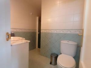 Apartamento céntrico con piscina y garaje