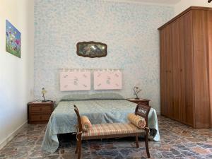 Casa Il Girasole, panoramica e a pochi passi dal centro di Malfa