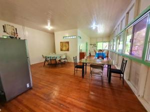 Drago Beach House - Private Beach