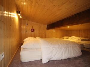 Appartements Hyper Centre Mont-Dore: Duplex T3 avec WiFi, 8 Pers - FR-1-608-1 : photos des chambres