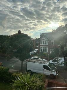 The BIG one! Large Holiday Home Blackpool. 3 floors of luxury.