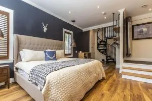 Panoramic-Blue Mountain-Balcony-Sauna-Backyard-King - Eugenia